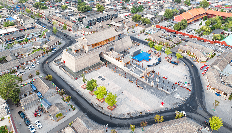 2022年9月8日，石家莊，航拍正定縣正定古城陽和樓與正定歷史文化街。