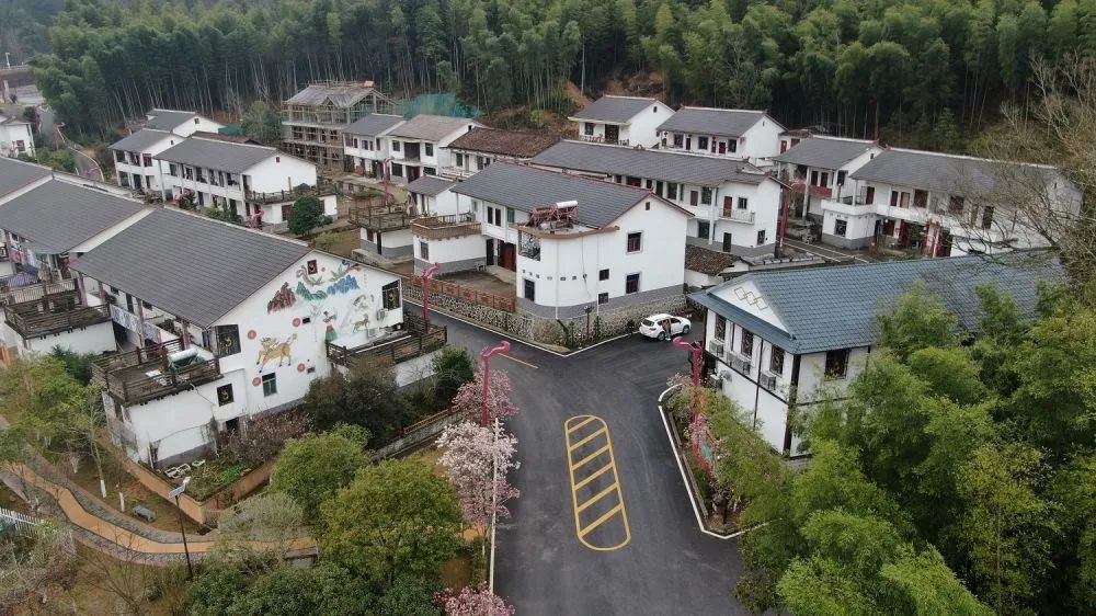 江西資溪縣烏石鎮(zhèn)新月畬族村景象。新華社記者 彭昭之 攝